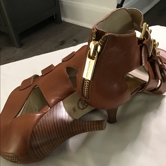 Michael Kors Strappy Heel Sandals Sz. 9M - Picture 4 of 7